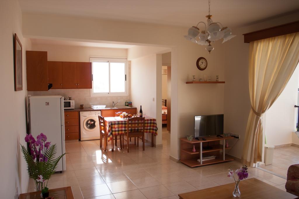 Kyriakos Court Hotel Paphos Phòng bức ảnh
