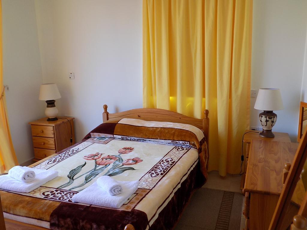 Kyriakos Court Hotel Paphos Ngoại thất bức ảnh